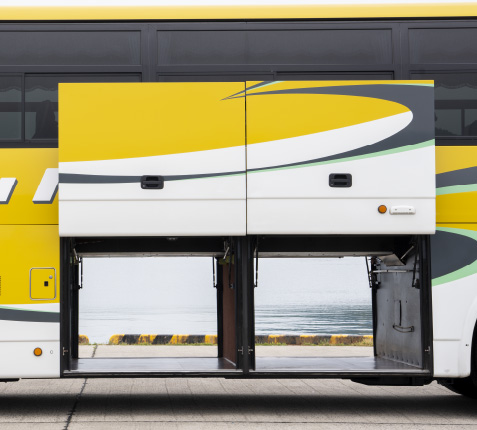 大型バス 51席 トランク